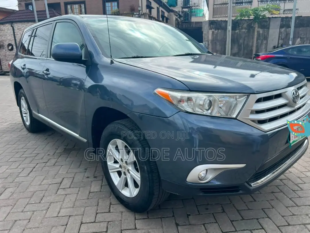 Toyota Highlander 2012 Blue