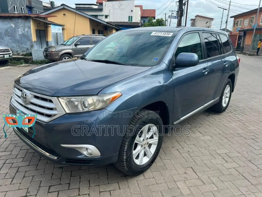 Toyota Highlander 2012 Blue
