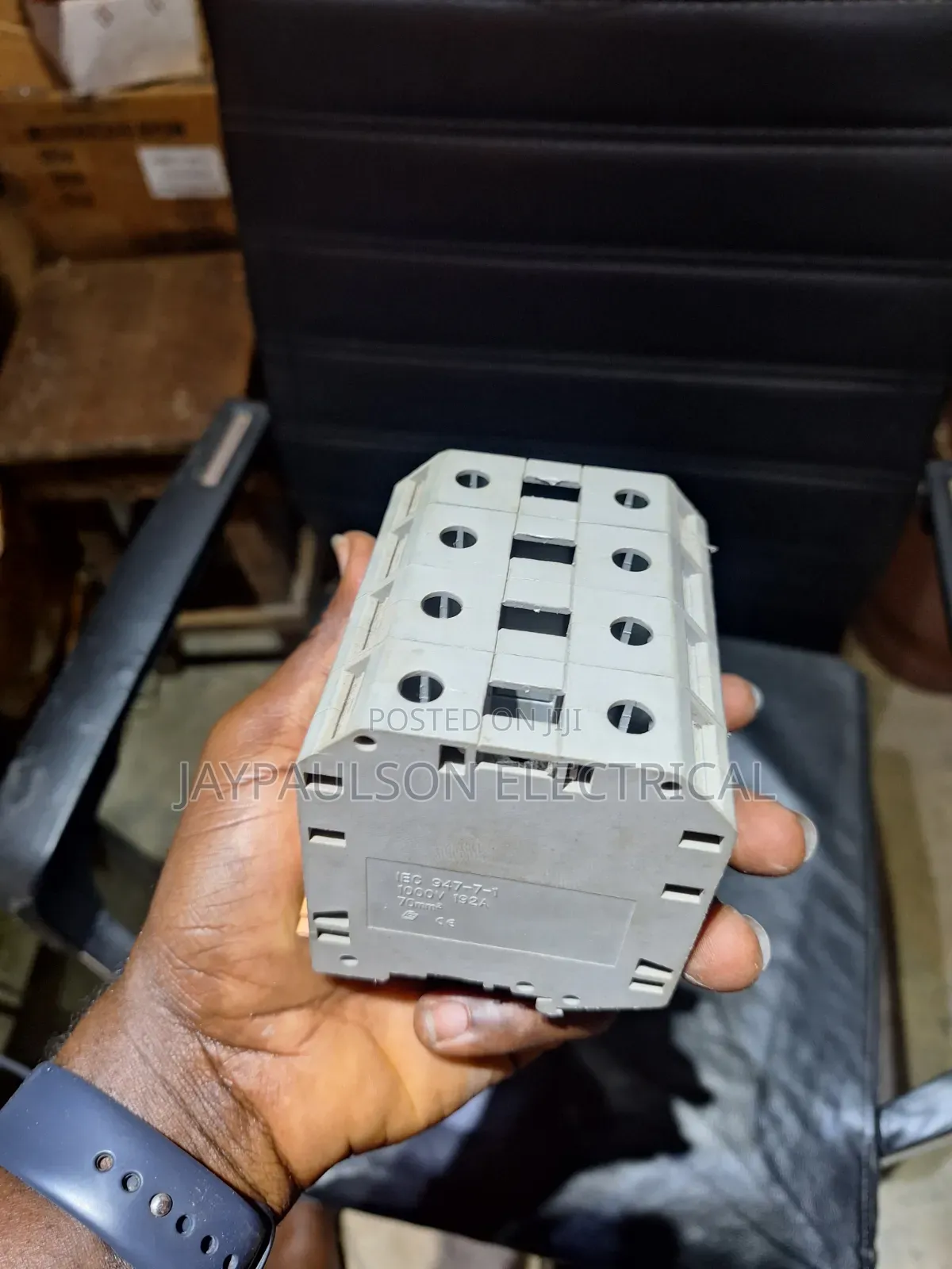 Terminal Connector
