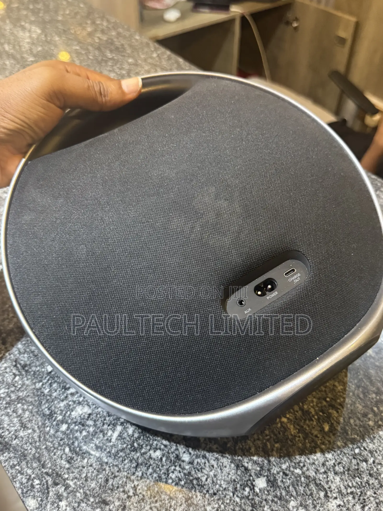 Harman Kardon Onyx Studio 9 – Neatly Used