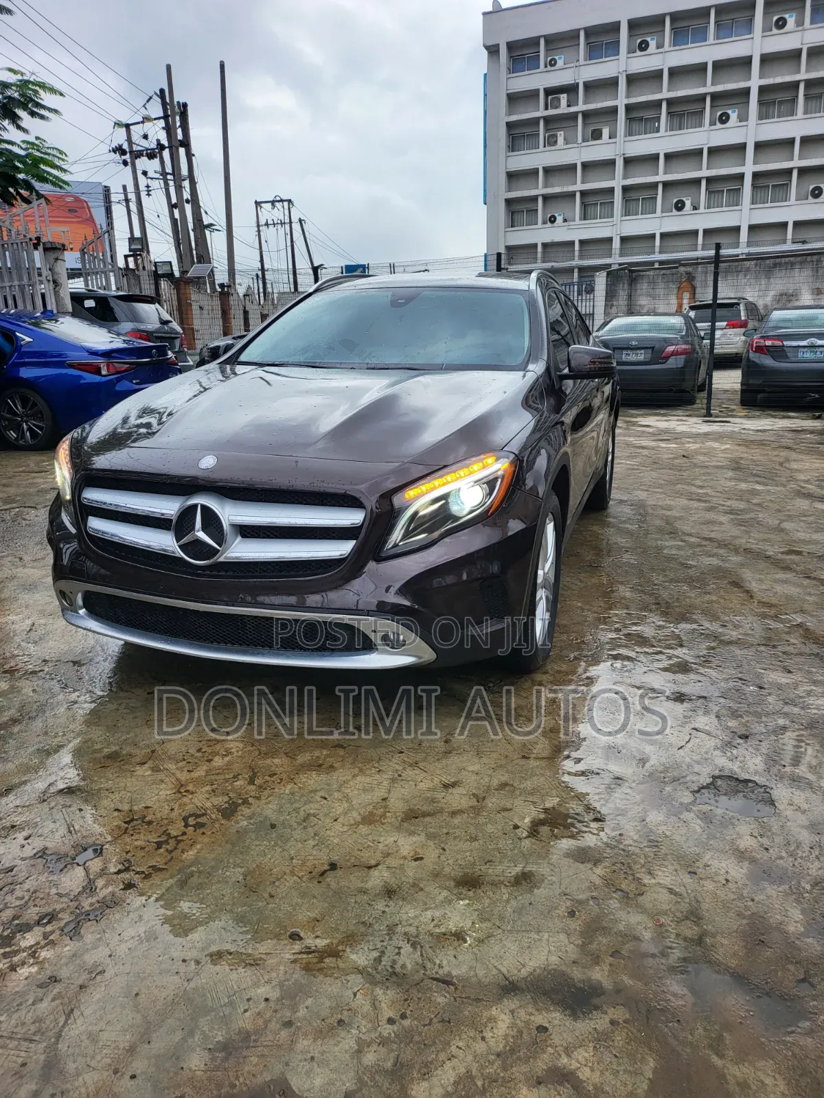 Mercedes-Benz GLA-Class 2016 Brown