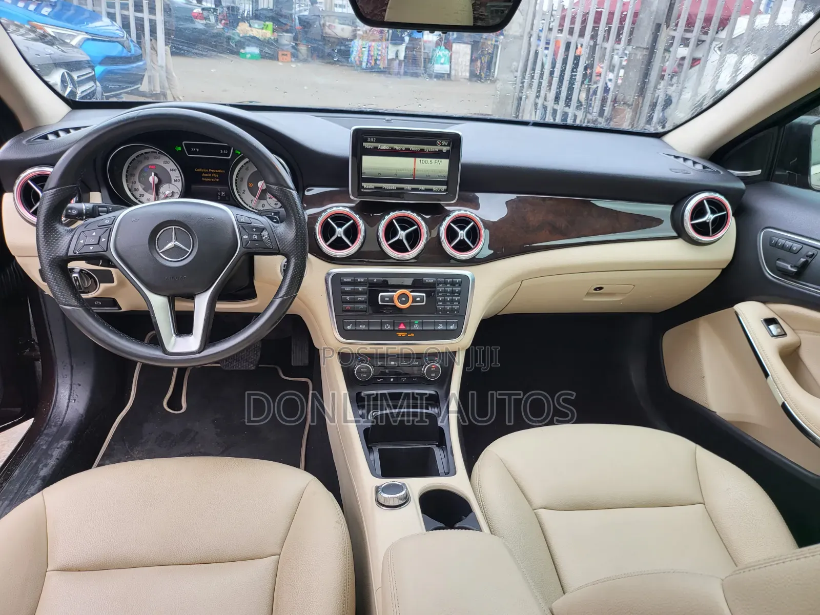 Mercedes-Benz GLA-Class 2016 Brown