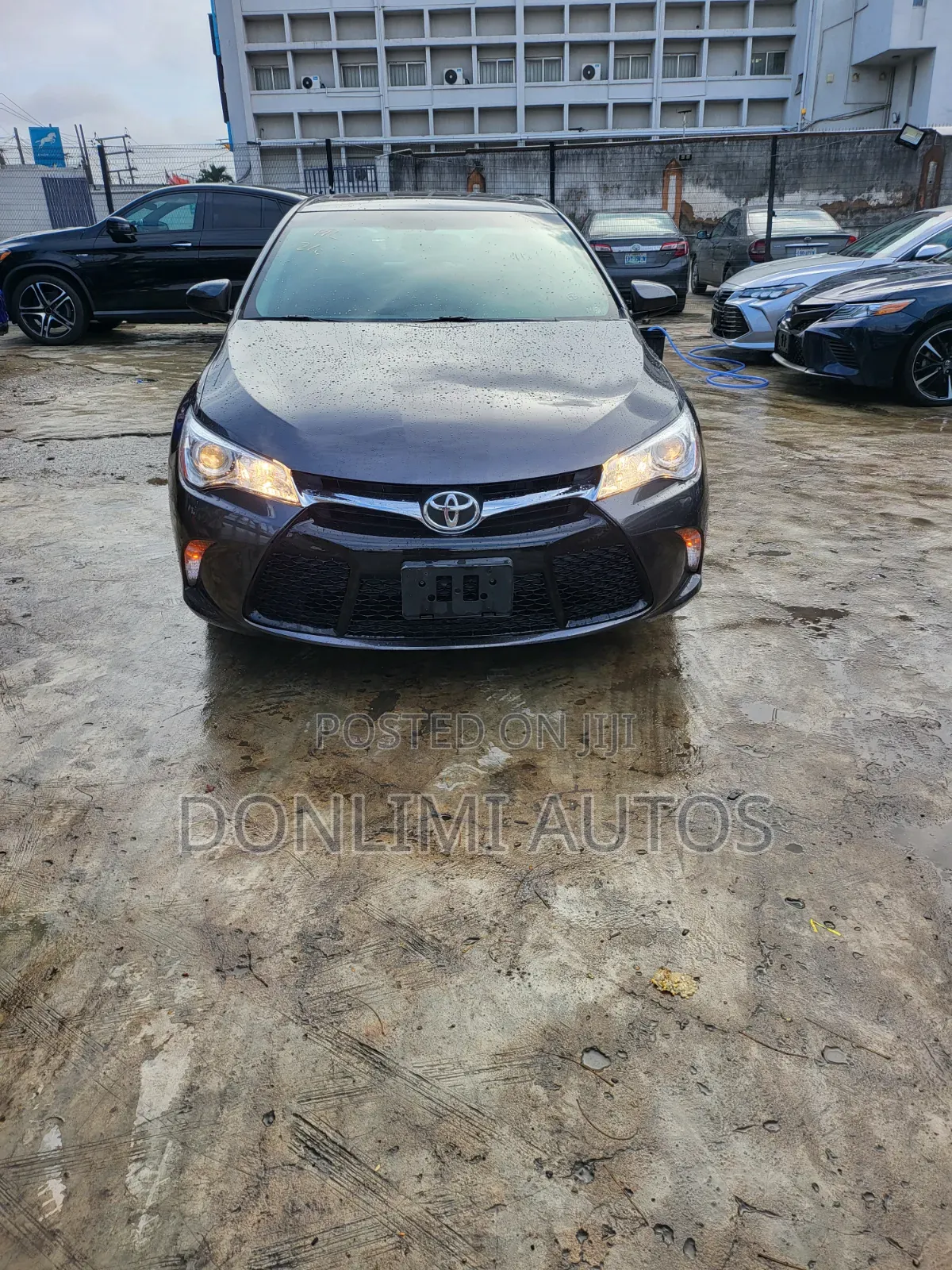 Toyota Camry SE 4dr Sedan (2.5L 4cyl 6A) 2016 Brown