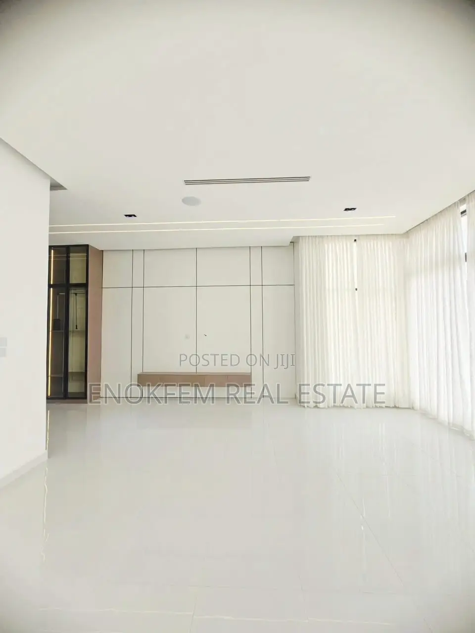 5bdrm Duplex in Lagos State for sale