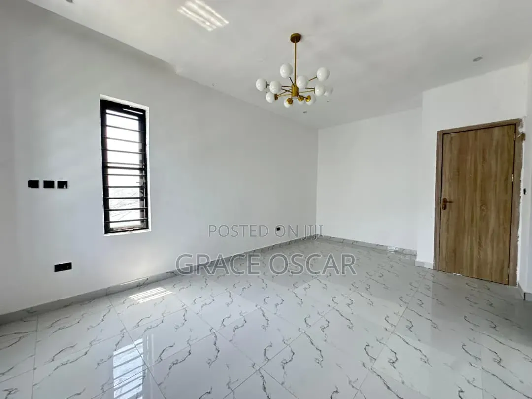 4bdrm Duplex in Lekki Expressway for rent