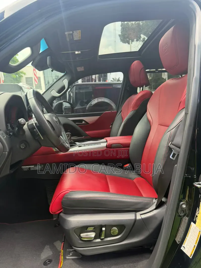 Lexus LX 600 2024 Black