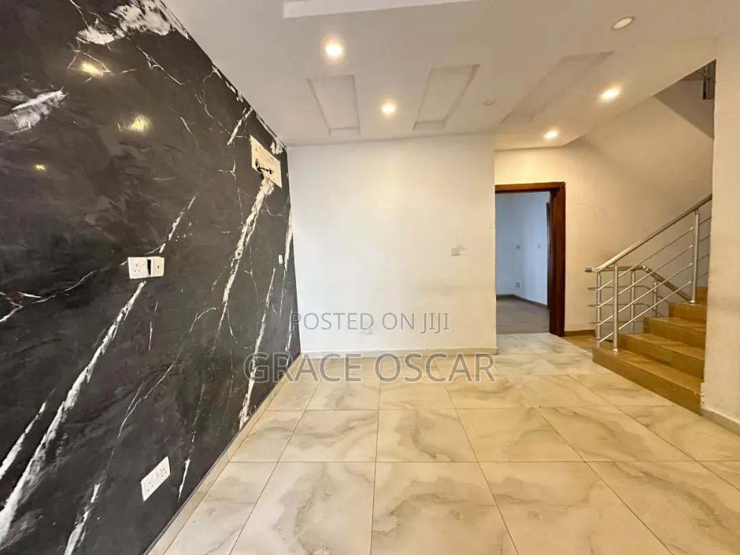 4bdrm Duplex in Ikate for rent