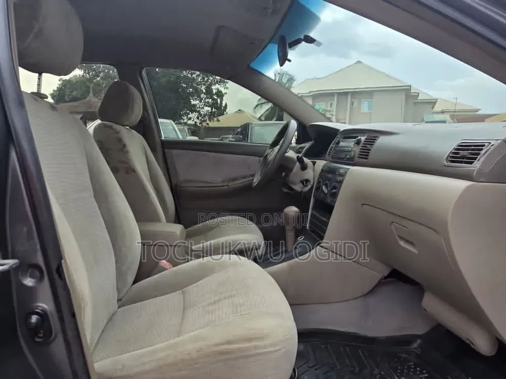 Toyota Corolla 2007 Gray
