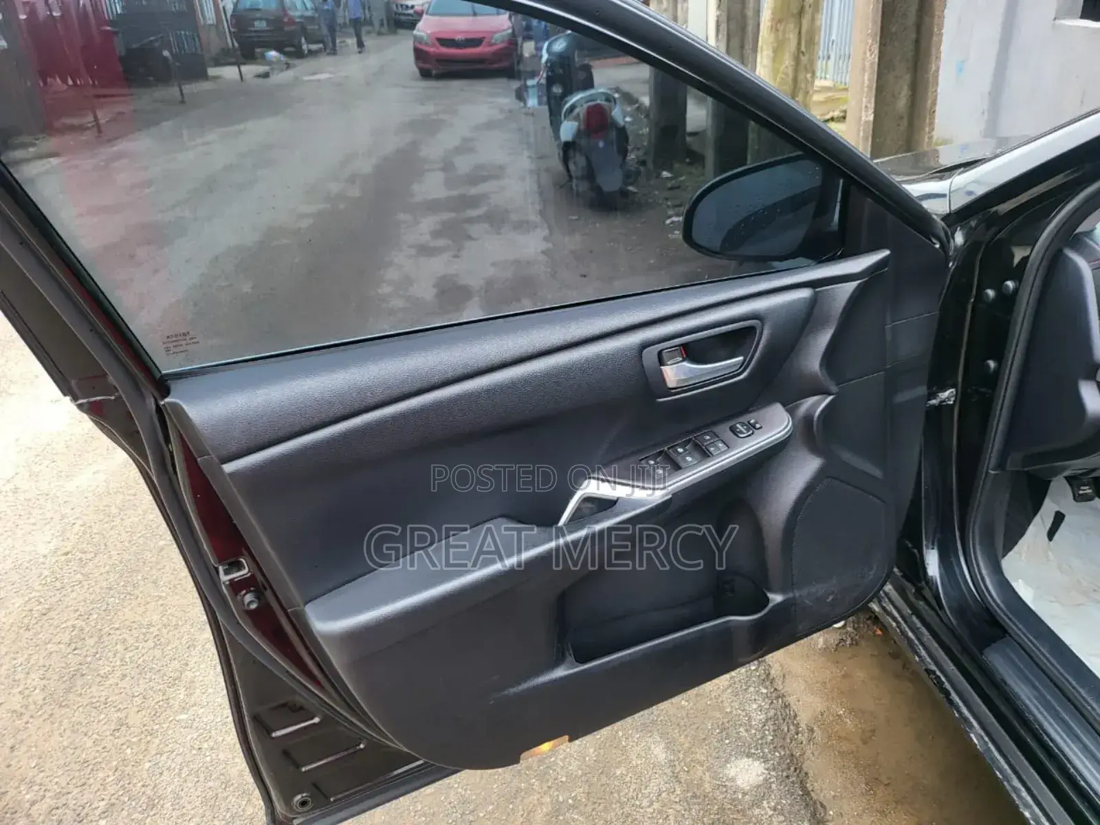 Toyota Camry SE 4dr Sedan (2.5L 4cyl 6A) 2016 Black