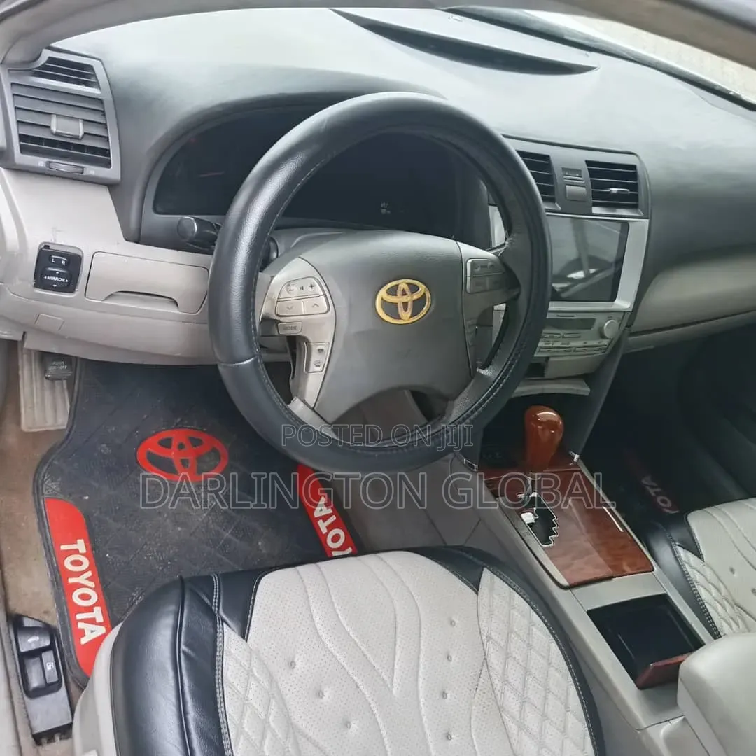 Toyota Camry 2008 Silver