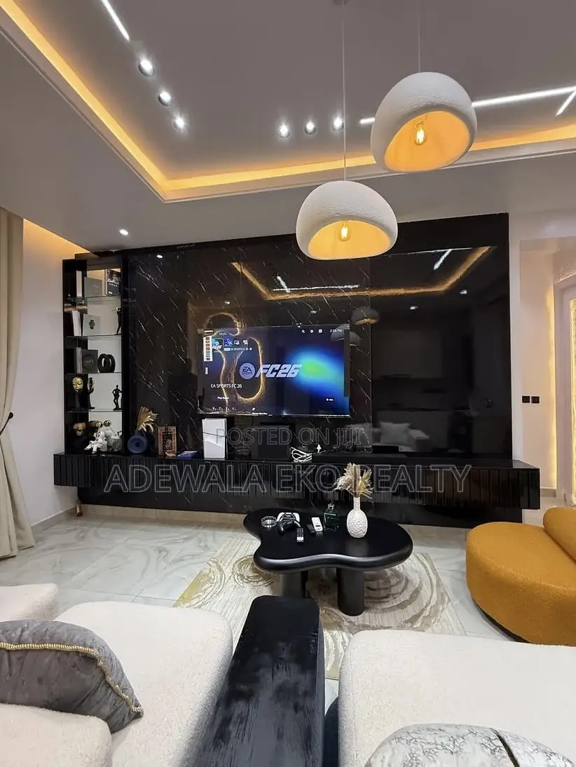 1 Bedroom in Lekki Phase 1- PS5 | Pool | 24/7 Power