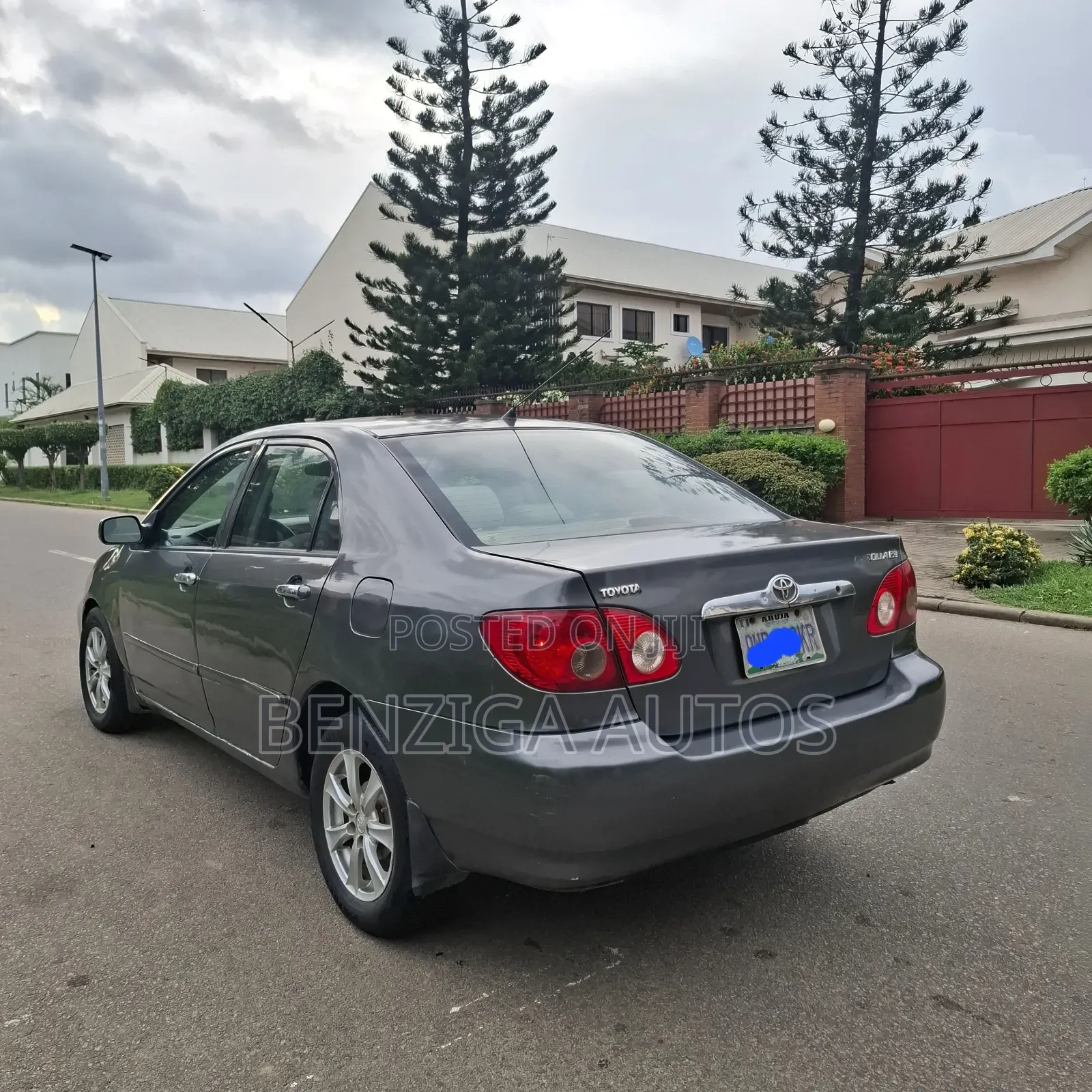 Toyota Corolla 2005 Gray