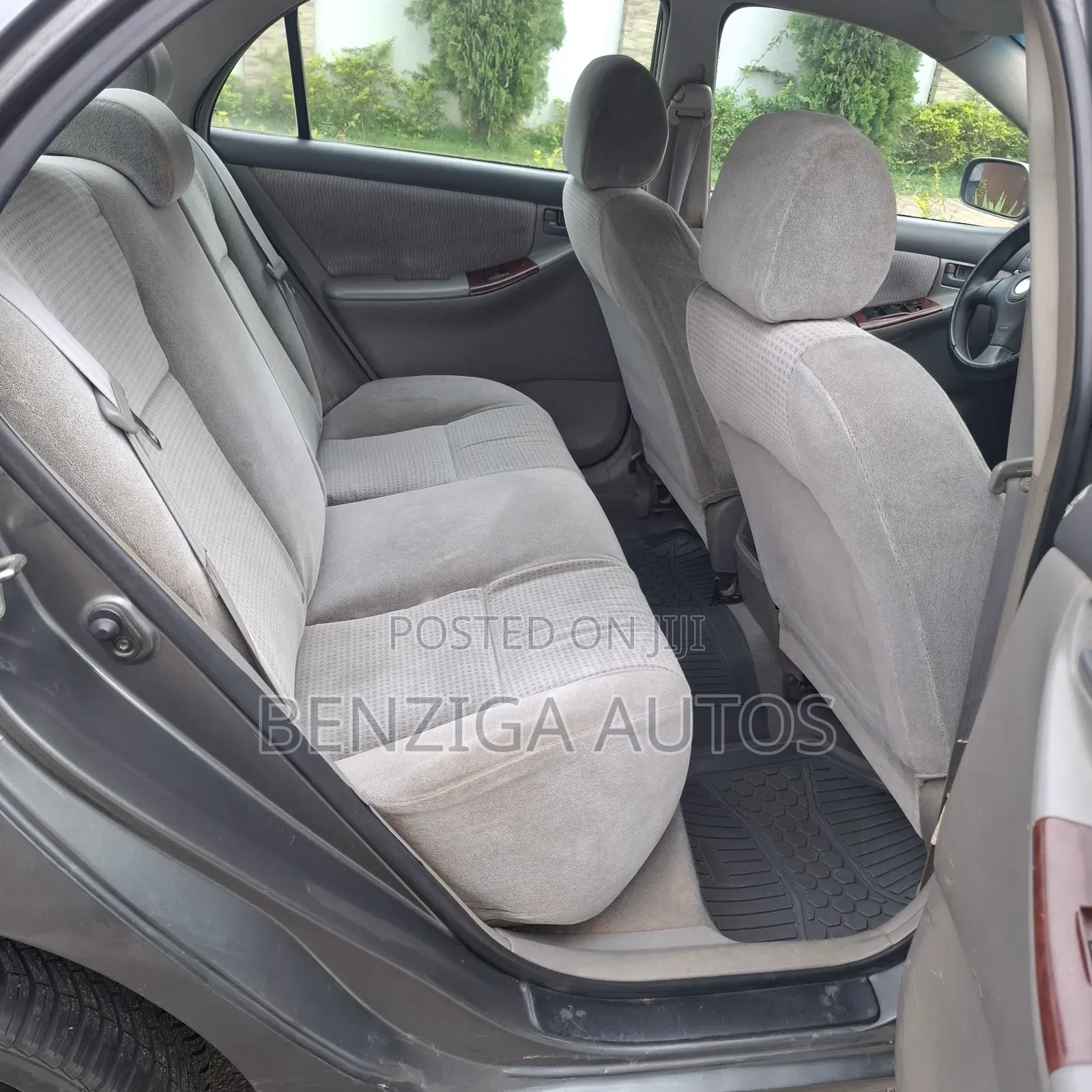 Toyota Corolla 2005 Gray