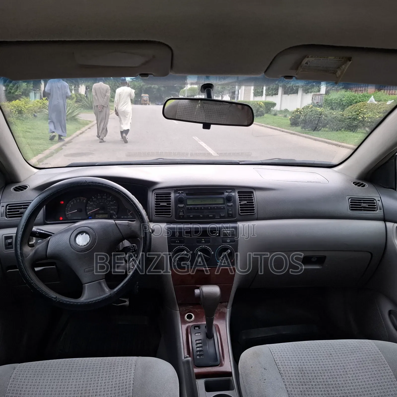 Toyota Corolla 2005 Gray