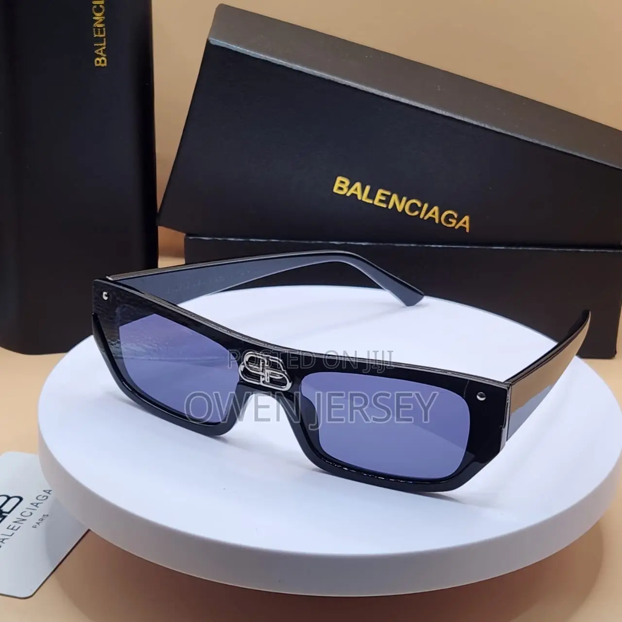 Balenciaga-Inspired Oversized Square Sunglasses