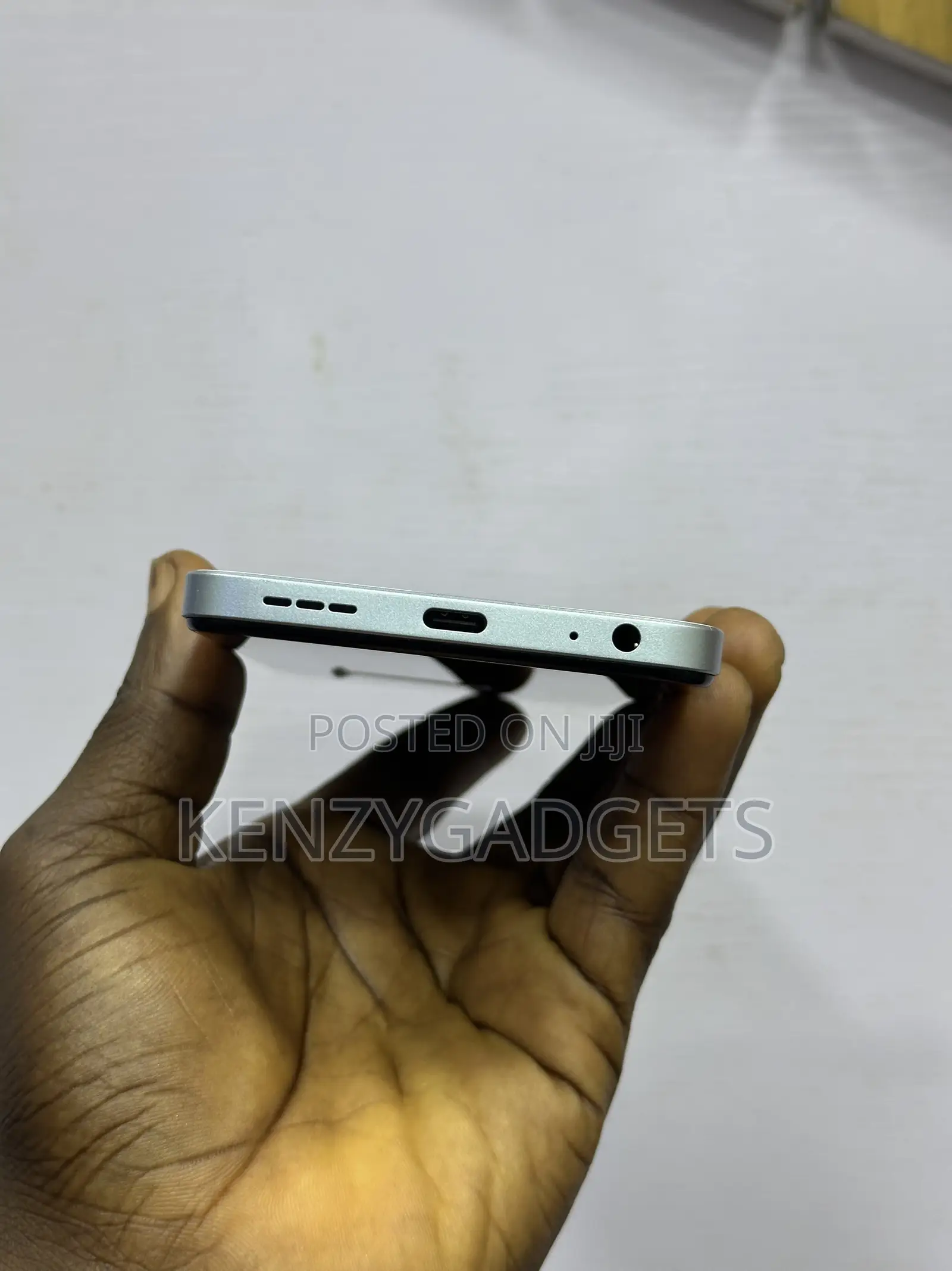 Infinix Hot 30i 128 GB