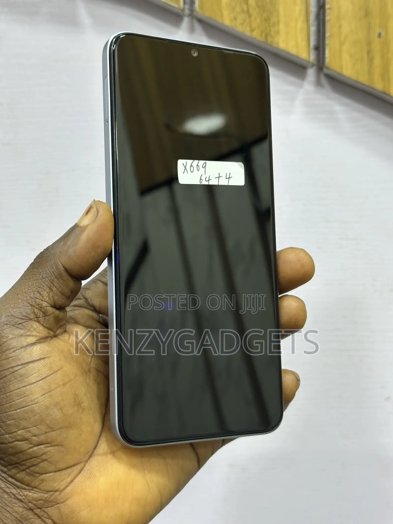 Infinix Hot 30i 128 GB