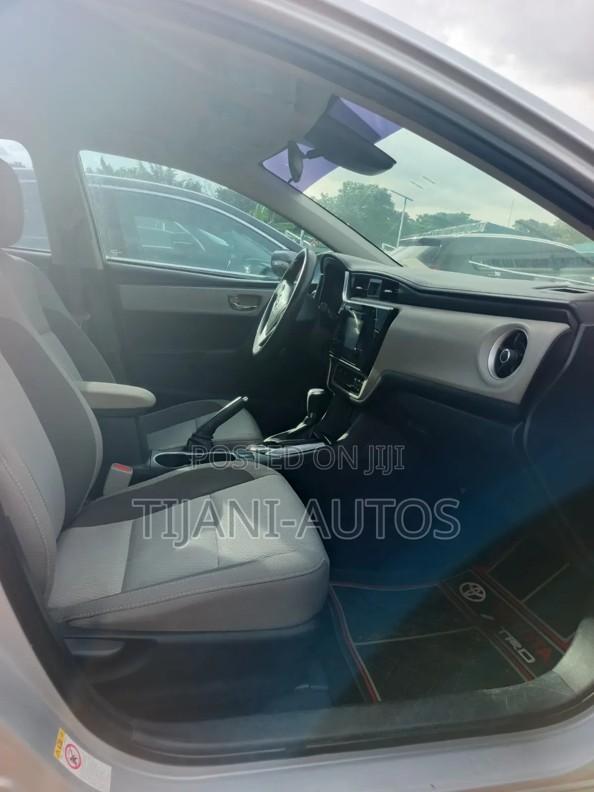 Toyota Corolla 2017 Silver