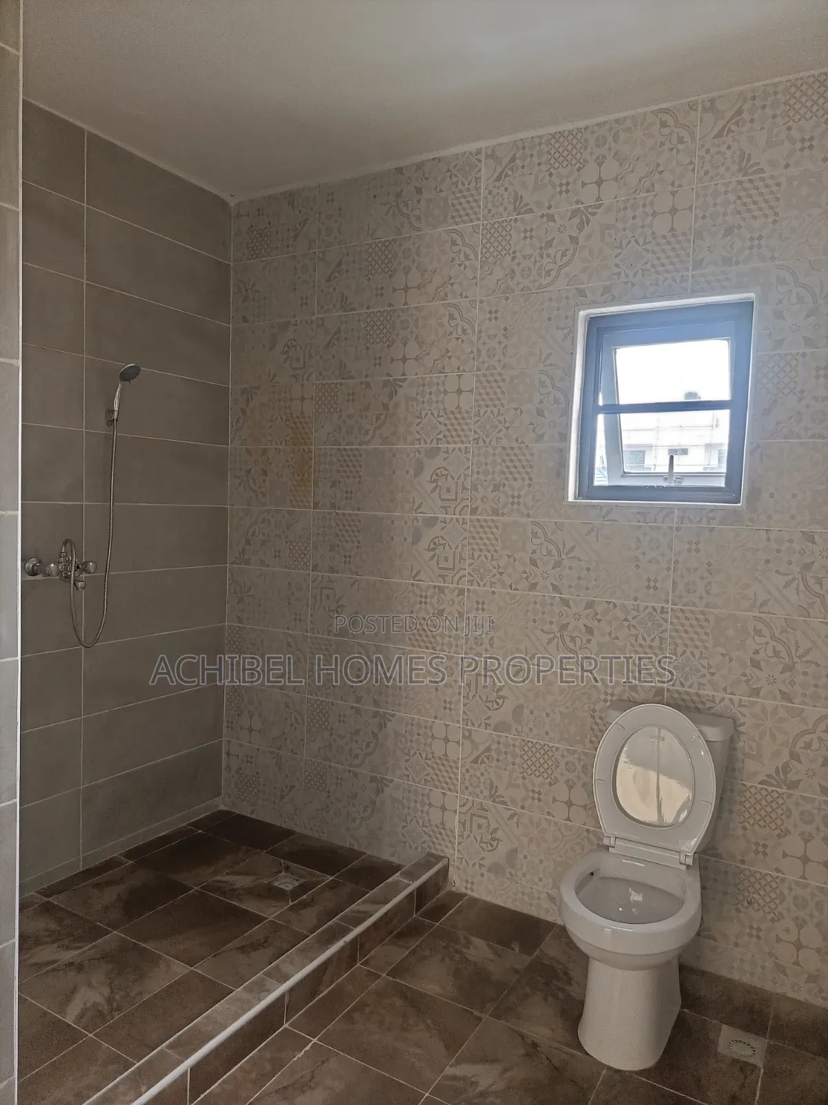 4bdrm Duplex in Off Busola Duro Etti, Lekki Phase 1 for rent