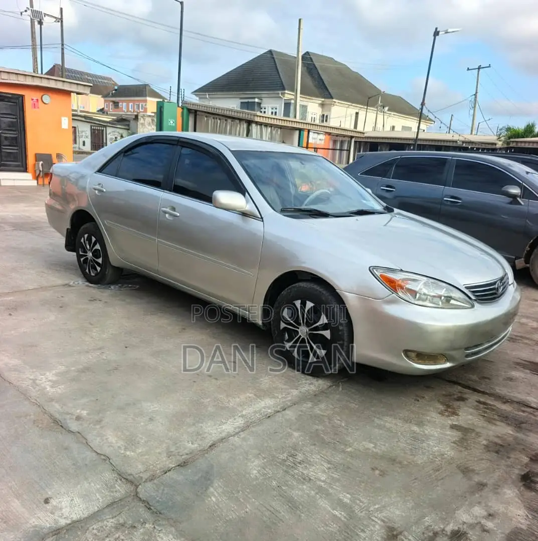 Toyota Camry 2006 Silver