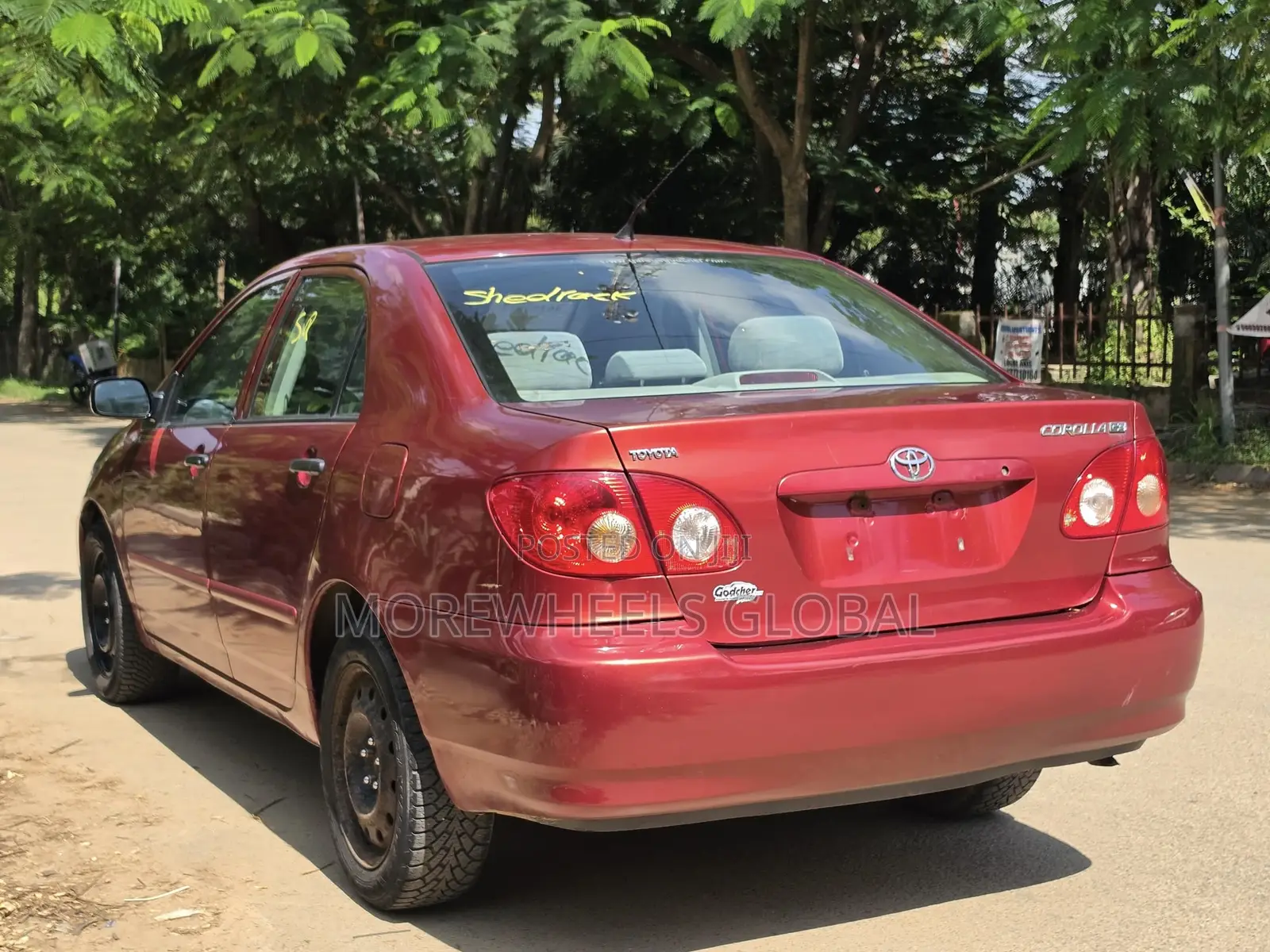 Toyota Corolla LE 2005 Red