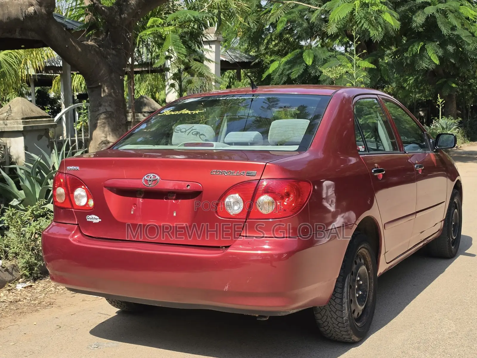Toyota Corolla LE 2005 Red