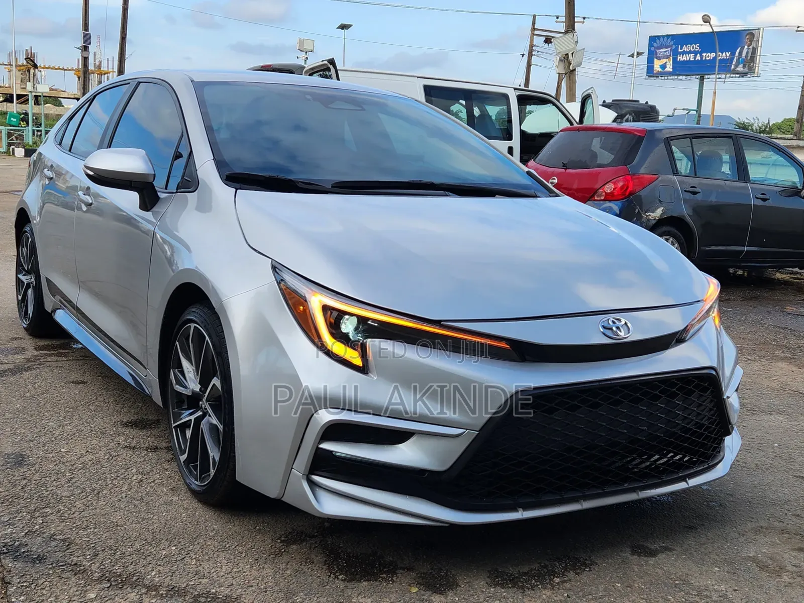 Toyota Corolla SE 2024 Silver