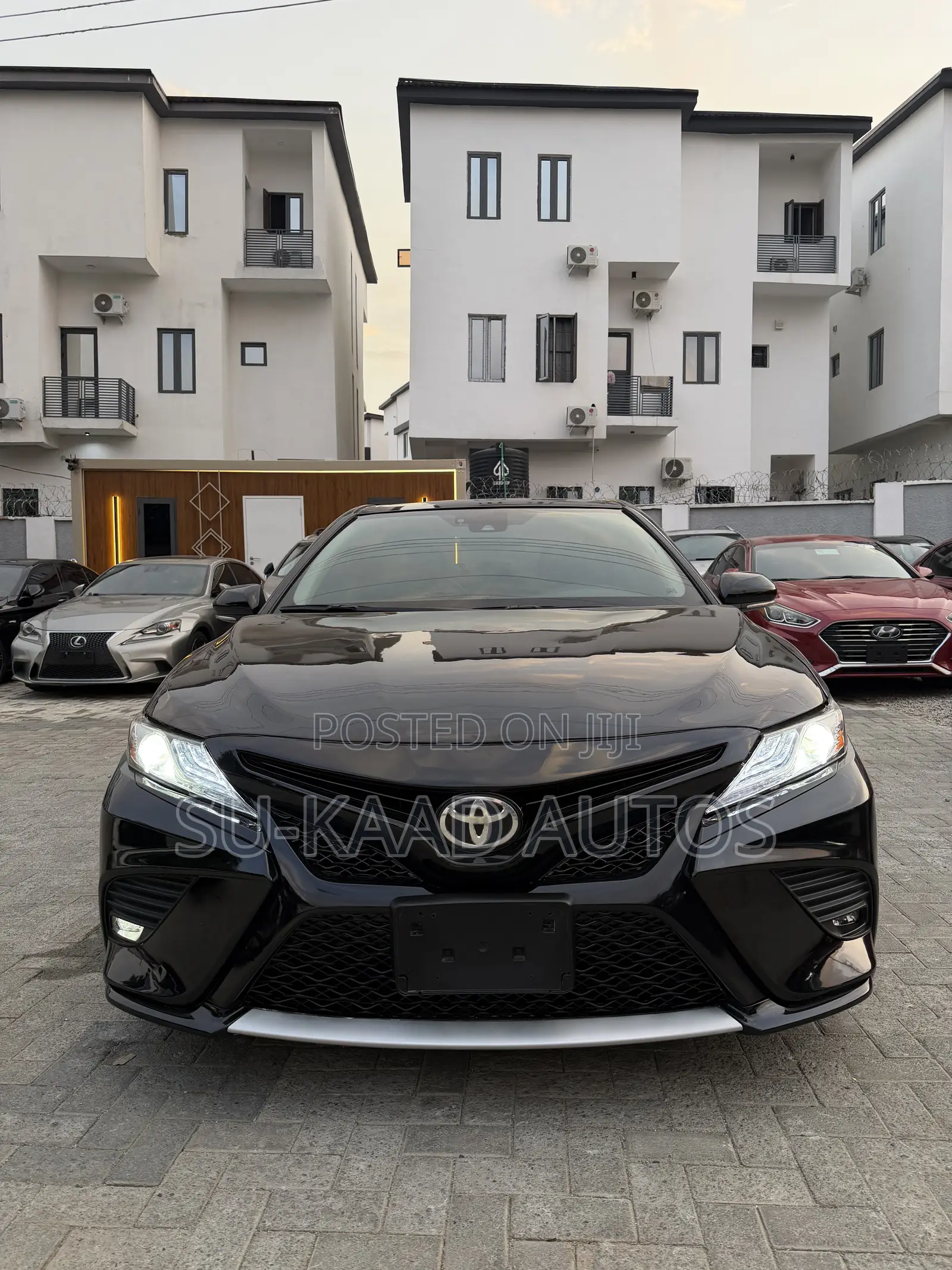 Toyota Camry SE (2.5L 4cyl 8A) 2019 Black