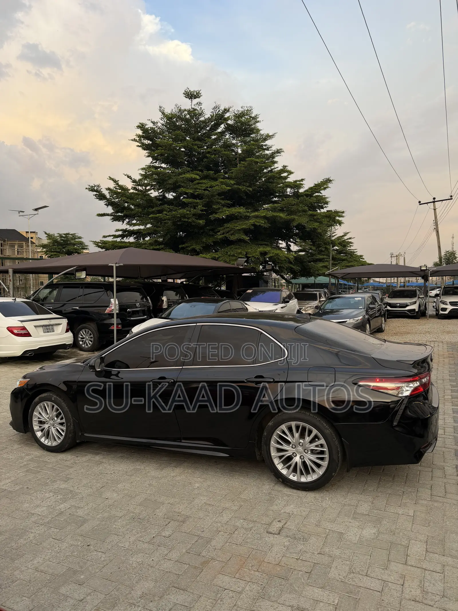 Toyota Camry SE (2.5L 4cyl 8A) 2019 Black
