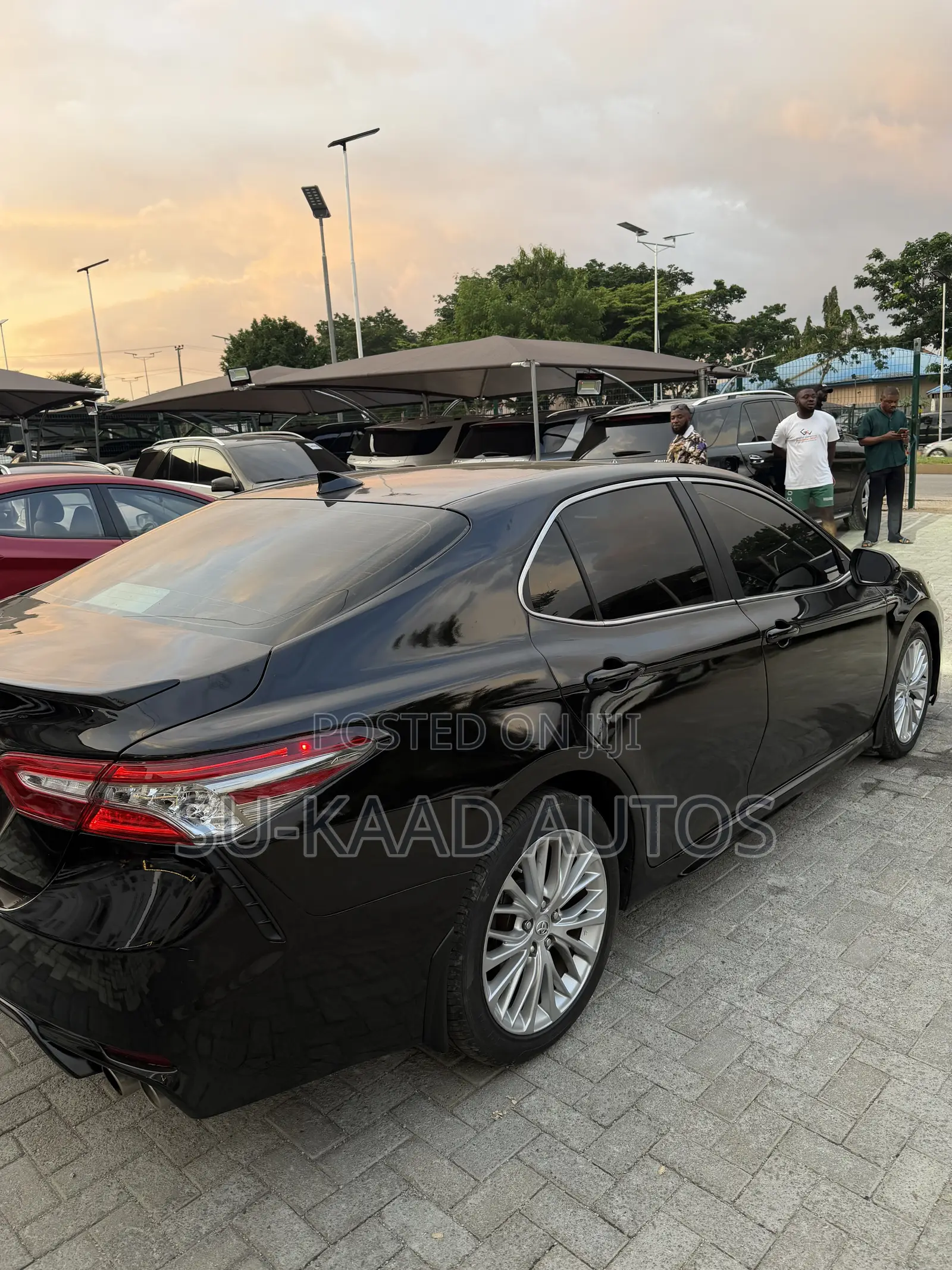 Toyota Camry SE (2.5L 4cyl 8A) 2019 Black