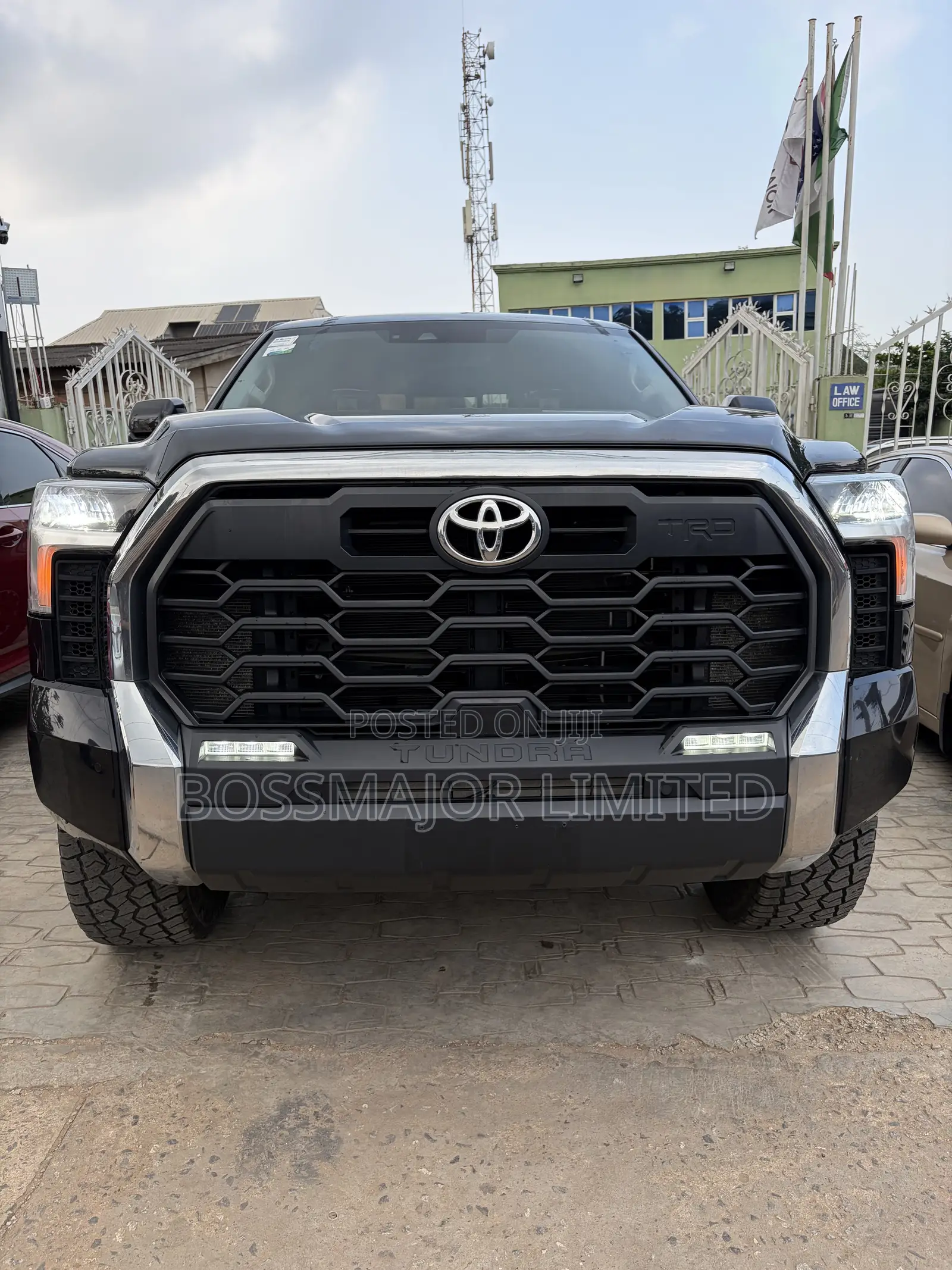 Toyota Tundra SR5 CrewMax 6.5' Bed 2023 Blue