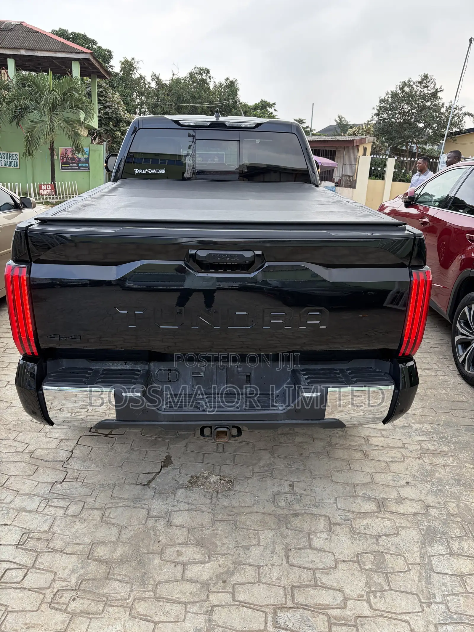 Toyota Tundra SR5 CrewMax 6.5' Bed 2023 Blue