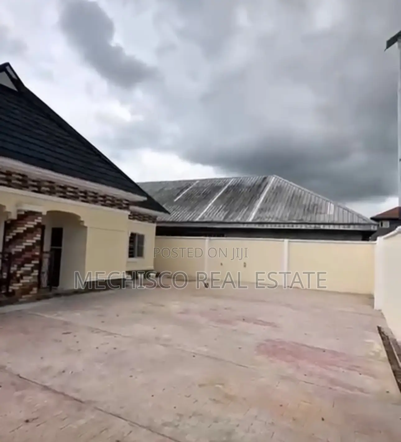 2bdrm Bungalow in Rumuduru for rent