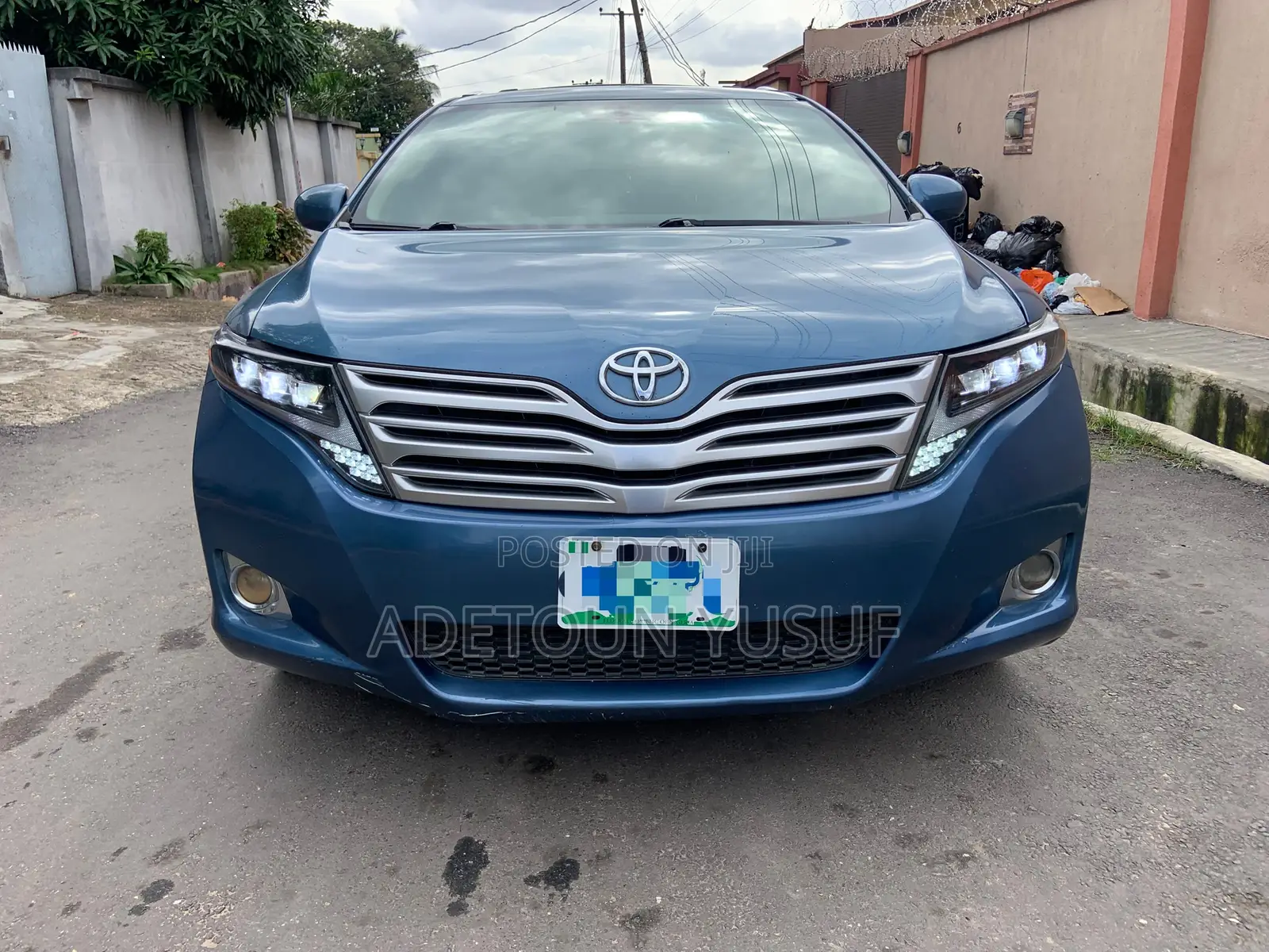Toyota Venza LE 2011 Blue