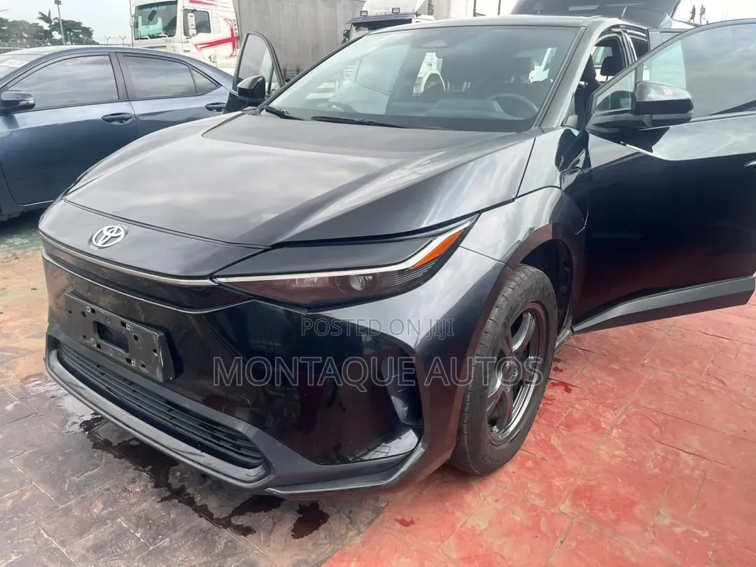 Toyota bZ4X 71.4 kWh AWD 2023 Black