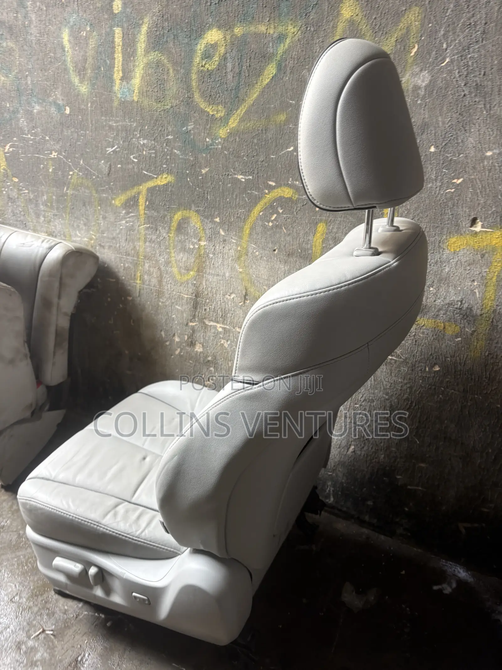 Complete Seat Toyota Venza Ash Color Available
