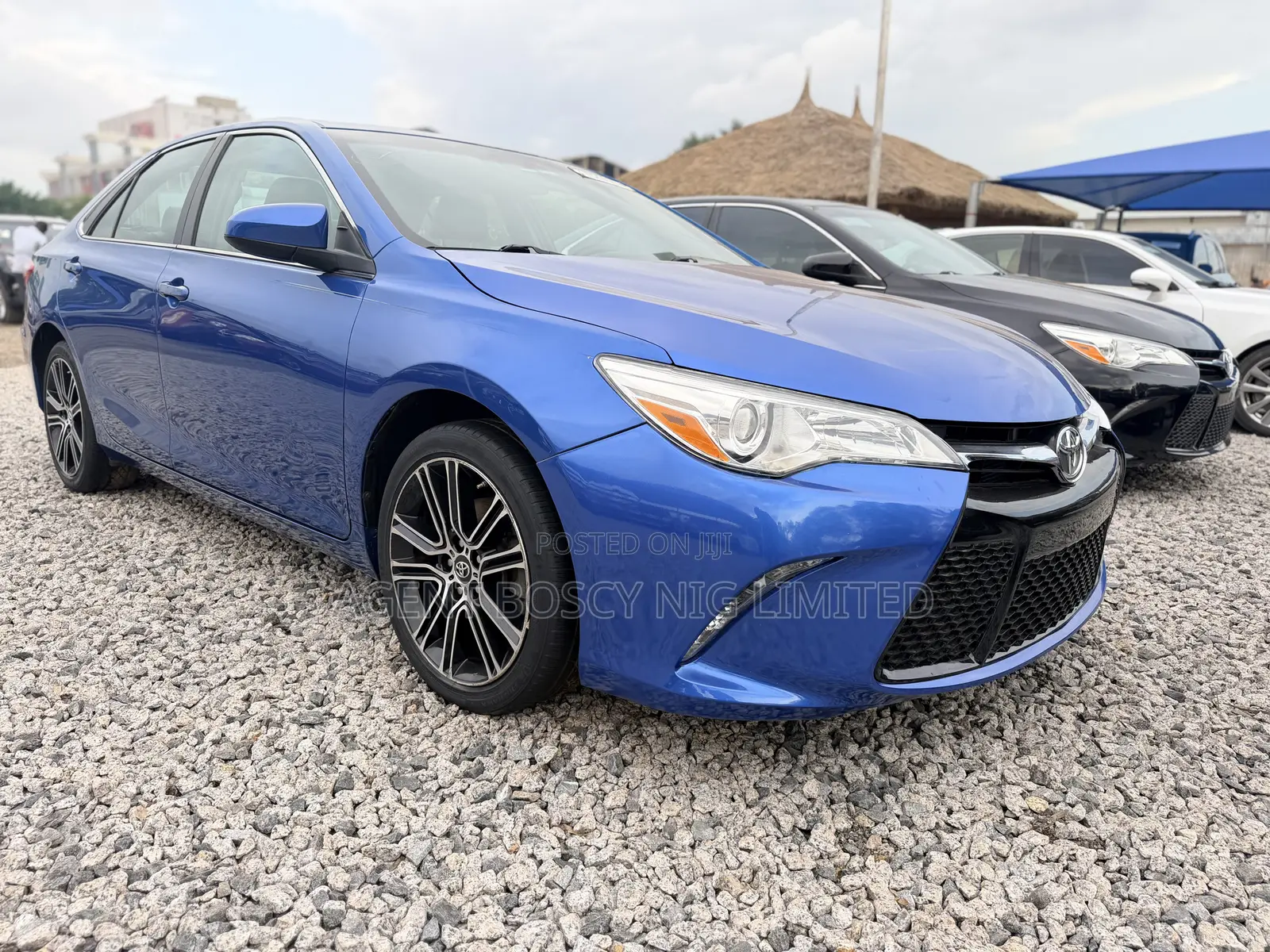 Toyota Camry SE w/Special Edition Pkg (2.5L 4cyl 6A) 2016 Blue