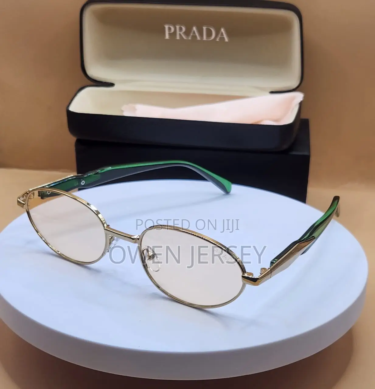 Luxury Oval Purple-Tinted Sunglasses – Gold Black Designer-Style.