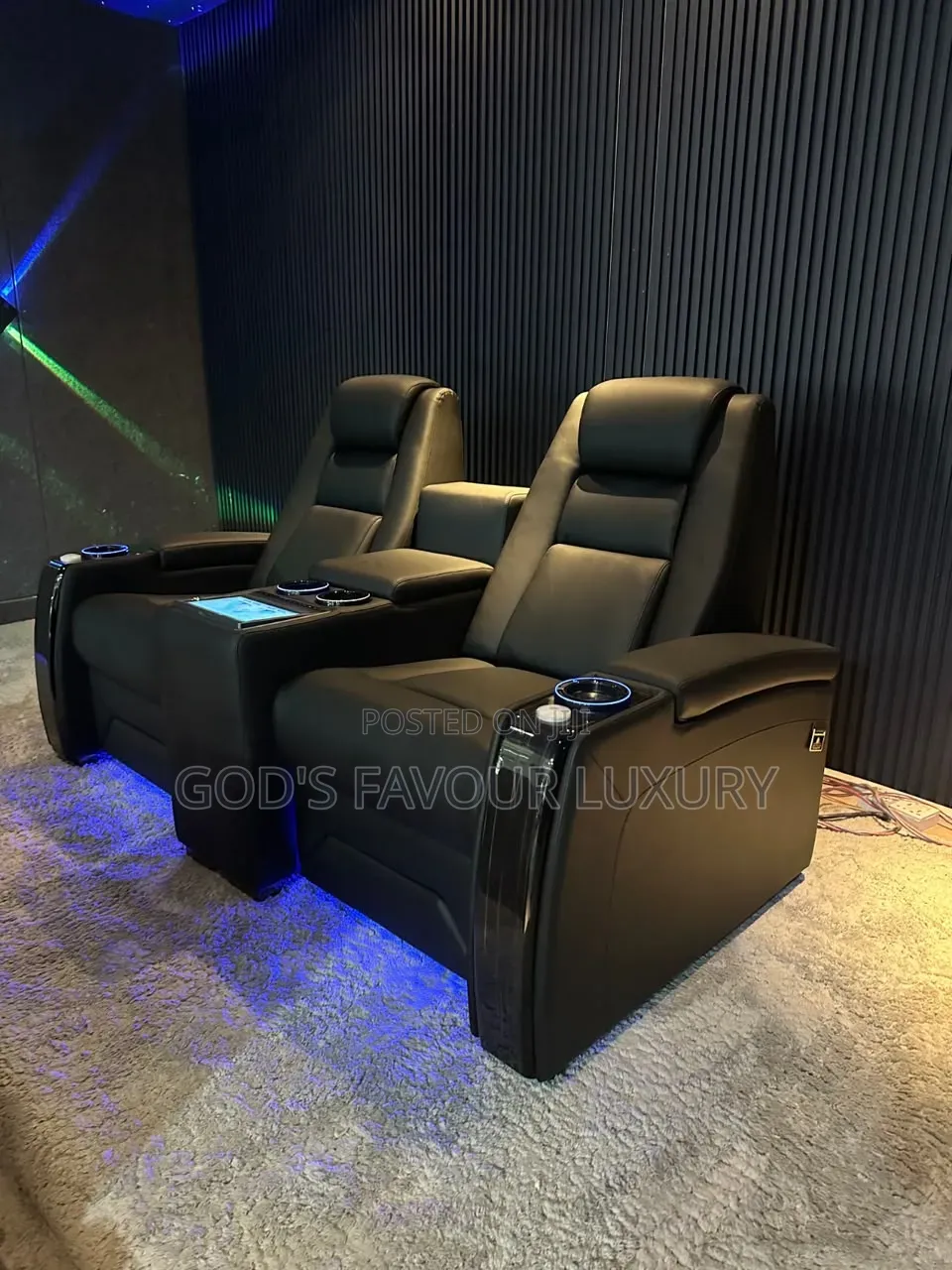 2in1 Master Loveseat. M G Regal Premium