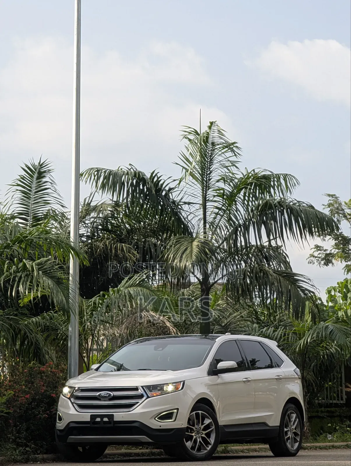 Ford Edge Titanium 4dr SUV AWD (2.0L 4cyl Turbo 6A) 2015 White
