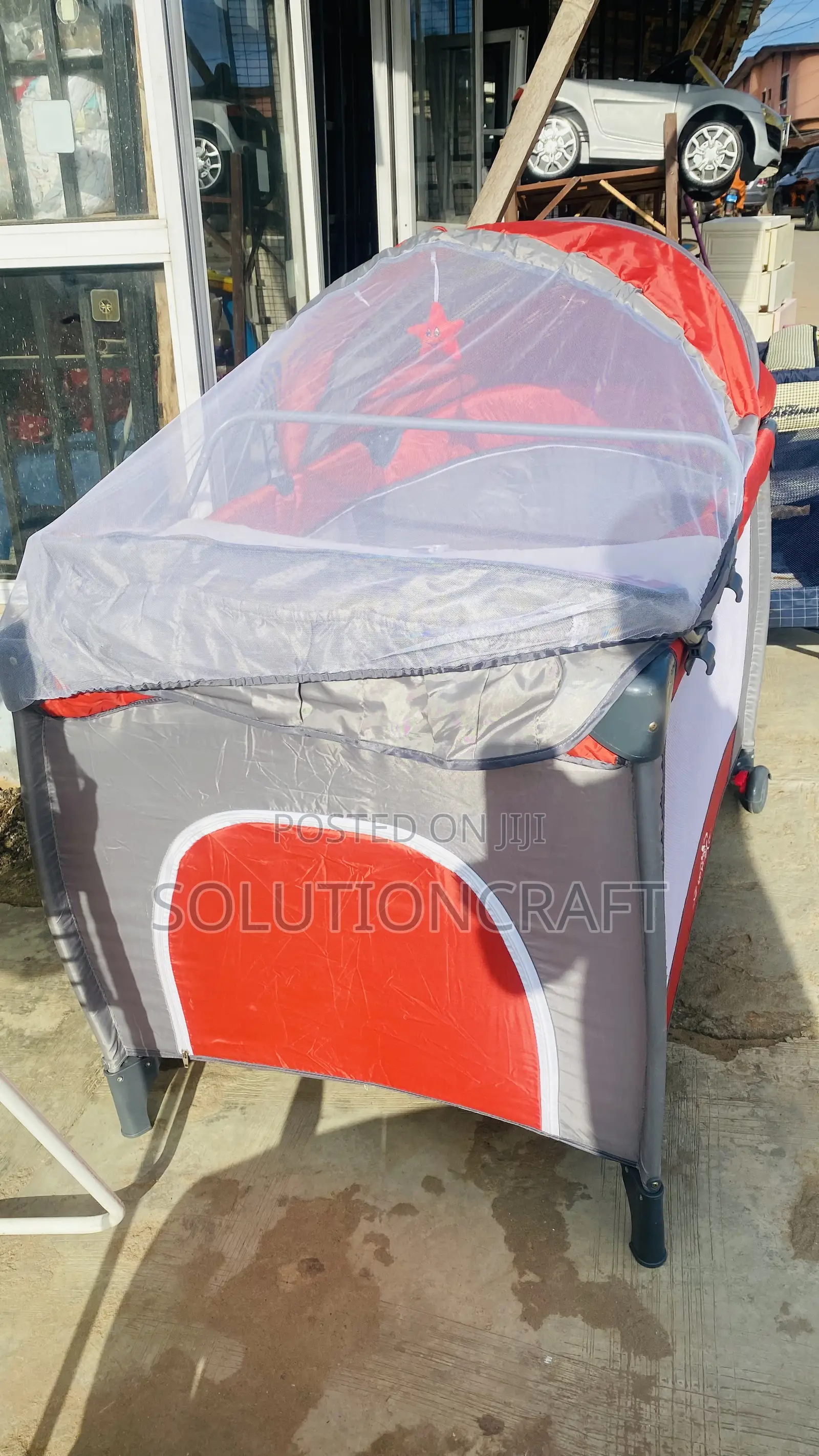Very Clean Baby Cot With Net