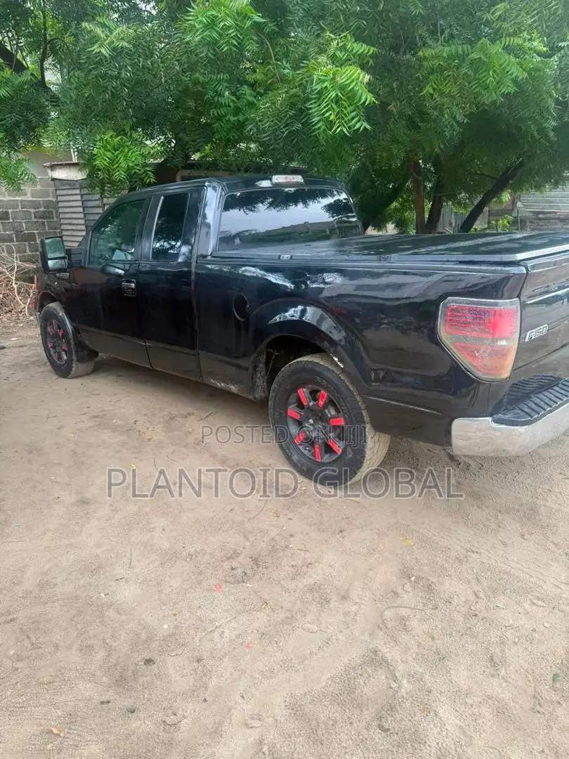 Ford F-150 2012 Black