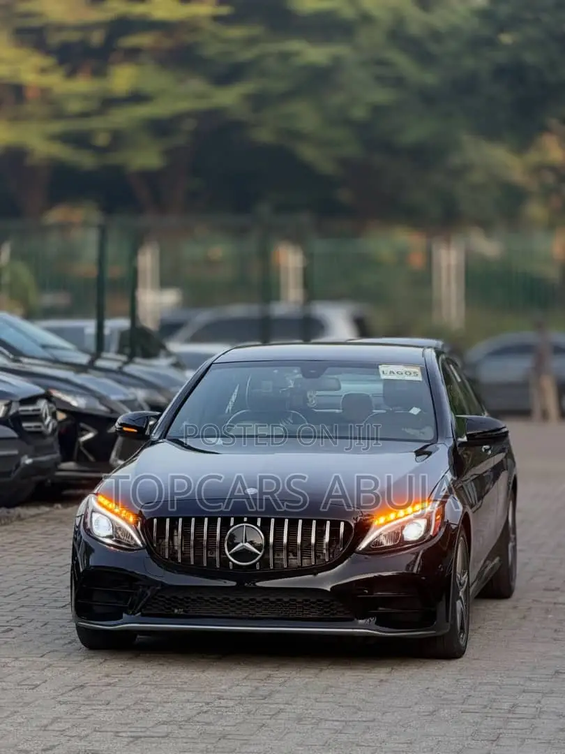 Mercedes-Benz C400 4Matic AWD Sedan (3.0L V6 7A) 2015 Black
