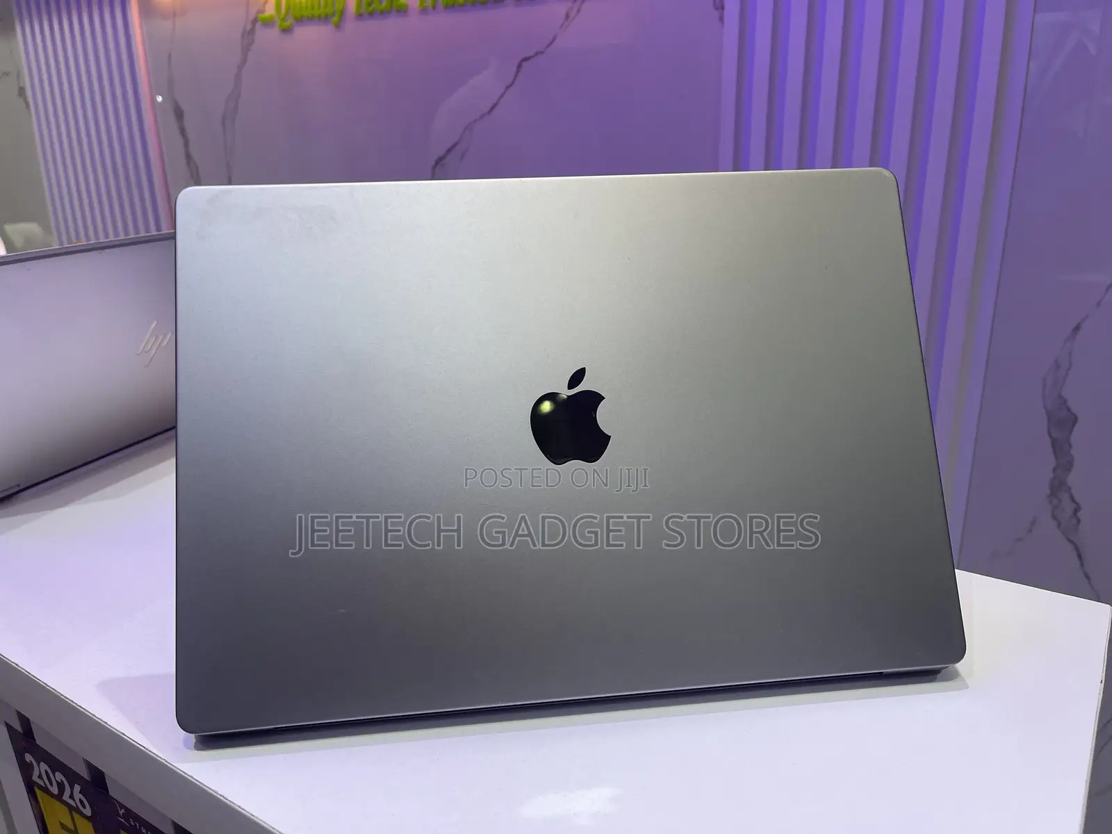 Laptop Apple MacBook Pro 2021 M1 Max 64GB Apple M1 Max SSD 1T
