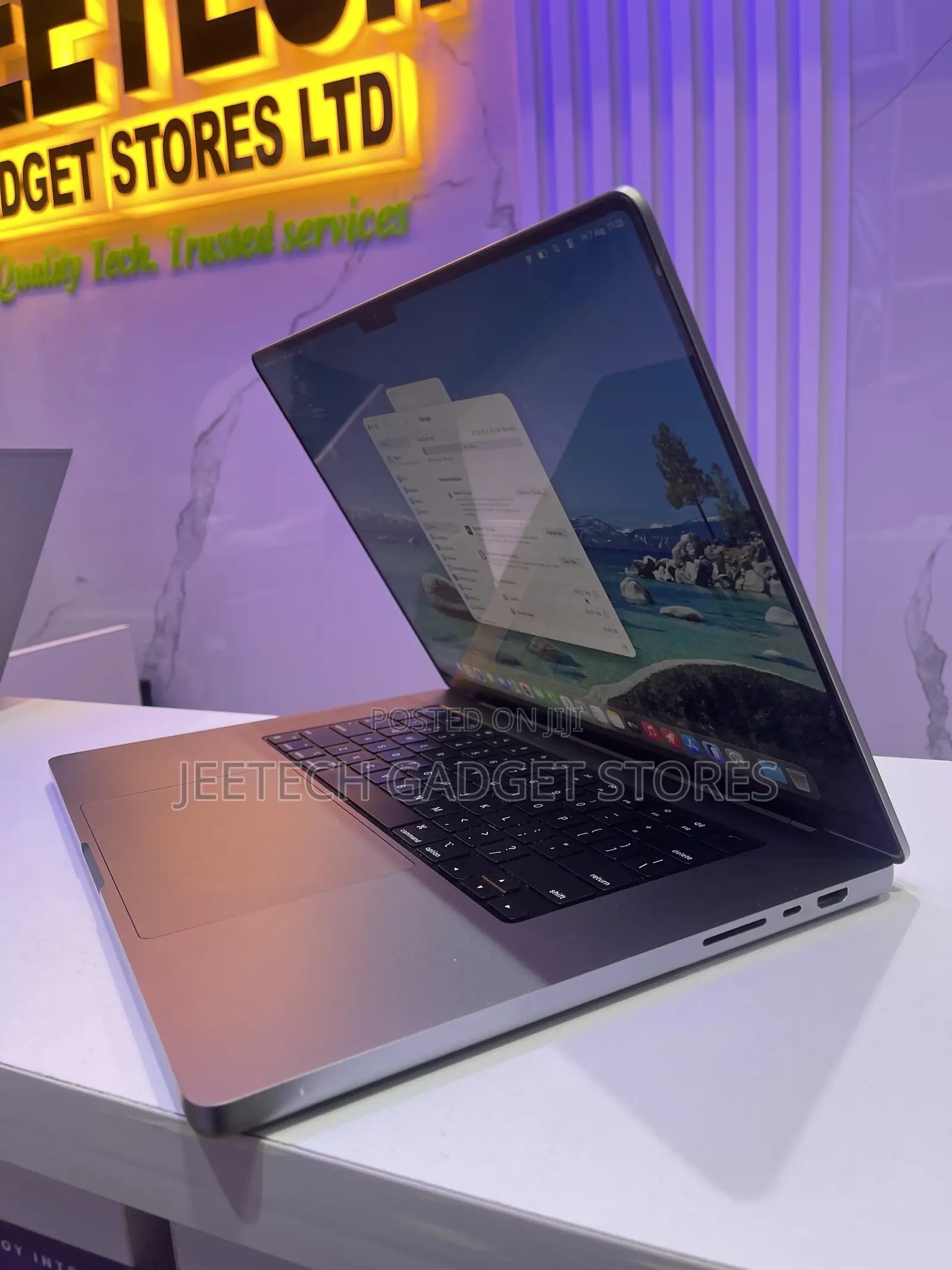 Laptop Apple MacBook Pro 2021 M1 Max 64GB Apple M1 Max SSD 1T
