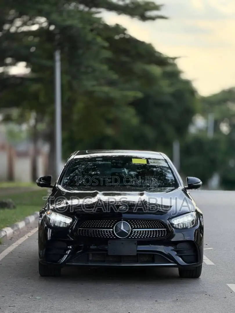 Mercedes-Benz E350 2022 Black