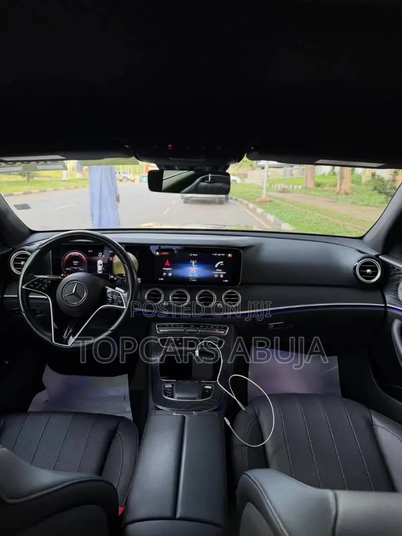 Mercedes-Benz E350 2022 Black