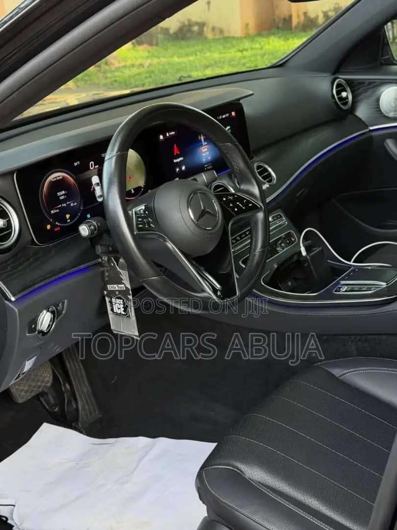 Mercedes-Benz E350 2022 Black