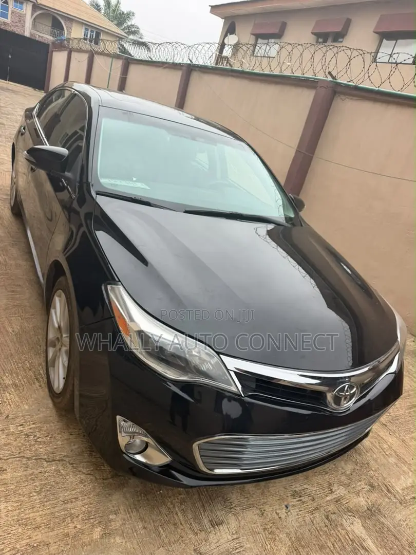 Toyota Avalon Limited 4dr Sedan (3.5L 6cyl 6A) 2015 Black