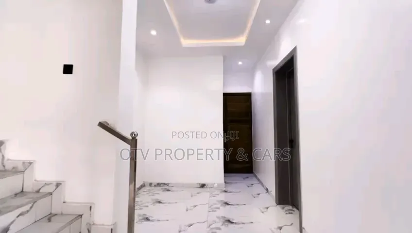 4bdrm Townhouse/Terrace in Lekki Phase 1 for sale
